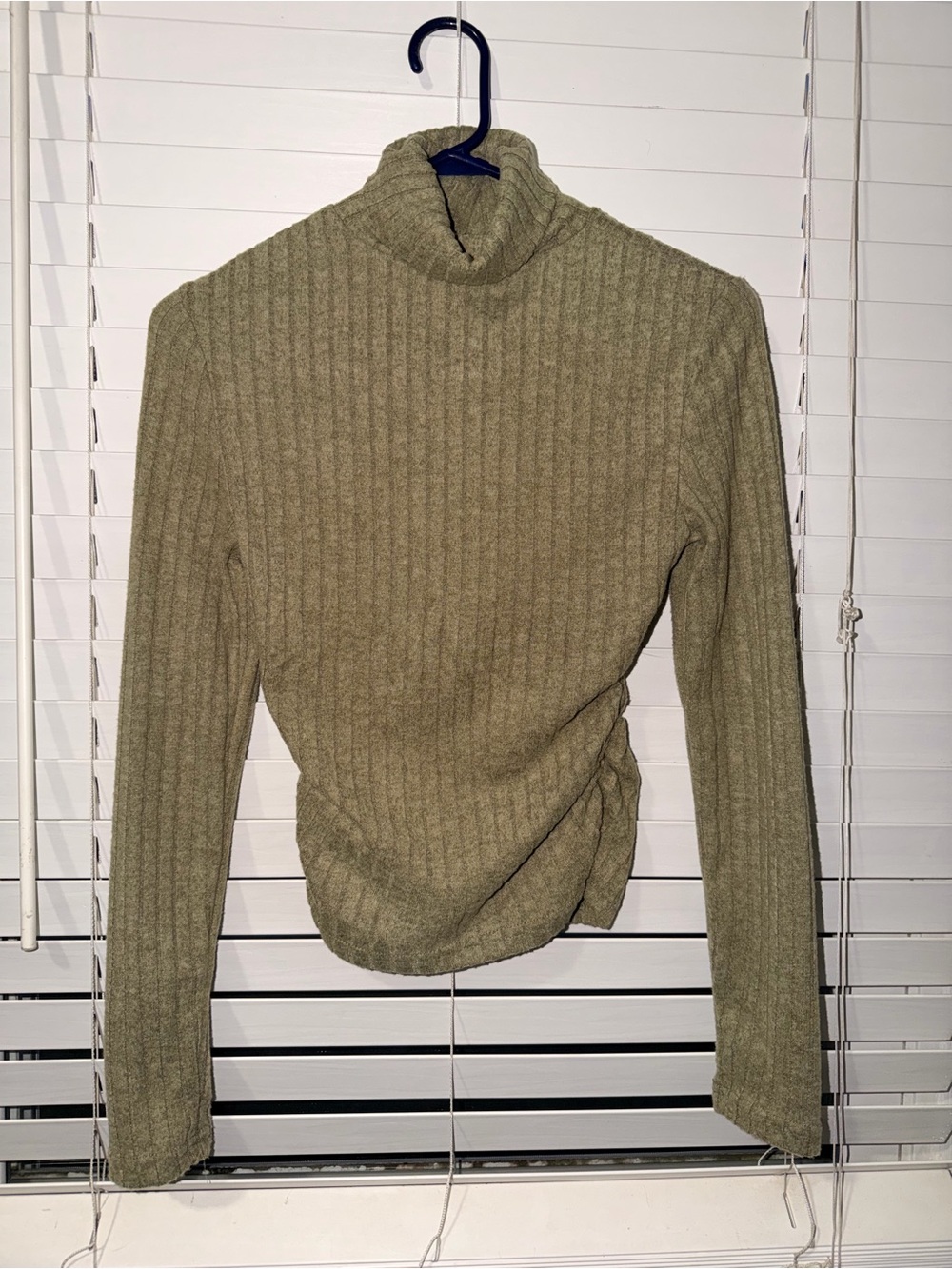 SHEIN Olive Ribbed Turtleneck Top